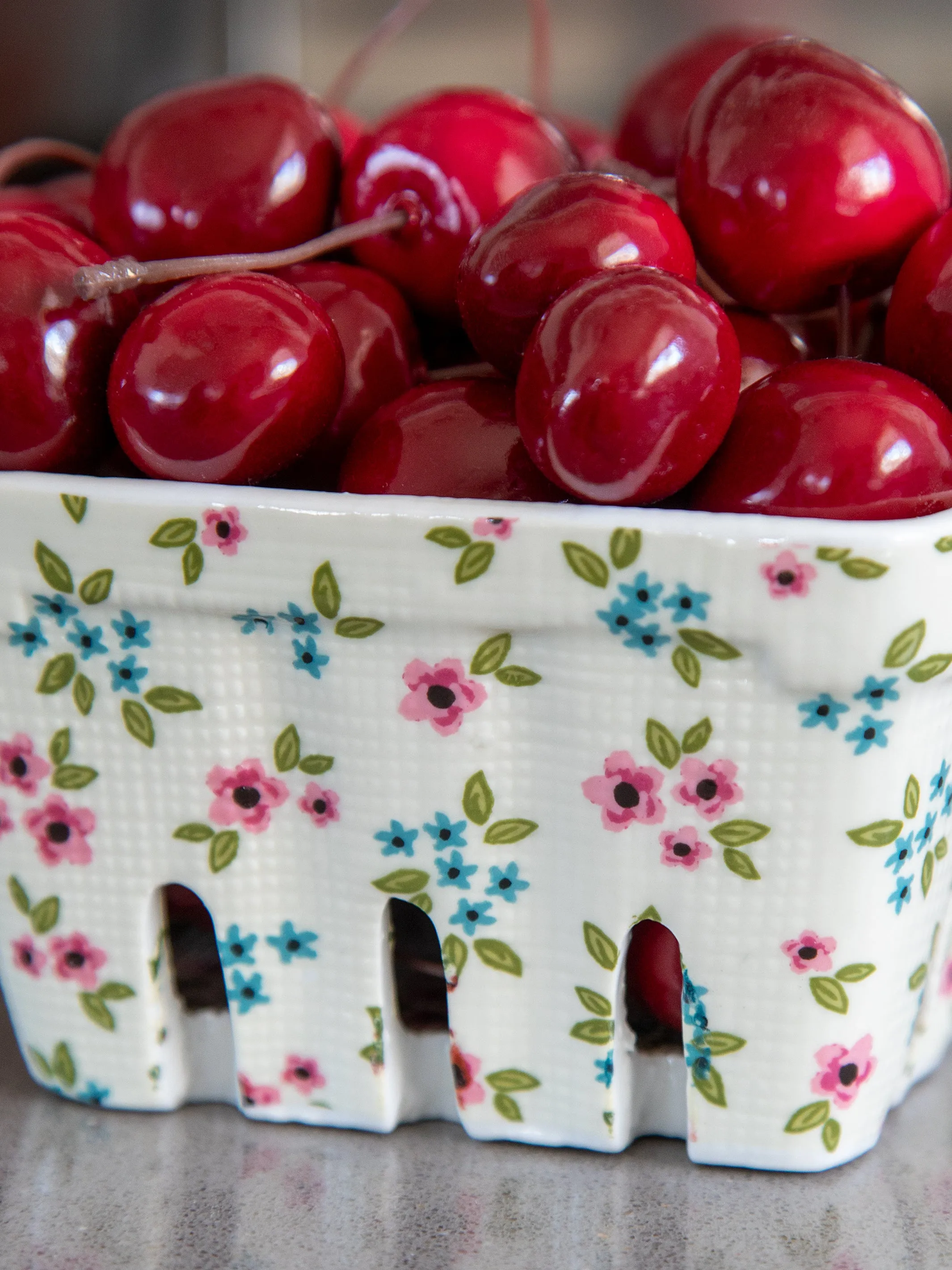 Ceramic Berry Colander - Pink Blue Floral