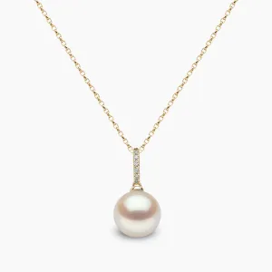 Classic 18K Gold Freshwater Pearl Pendant