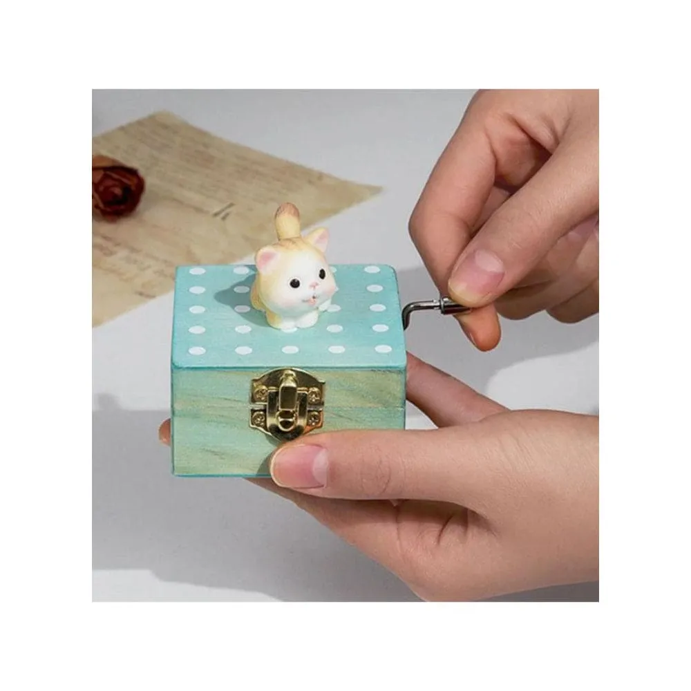 Cute Wooden Hand Crank Music Box, Mini Music Box Gift With Lovely Tune and Design, Orange Cat