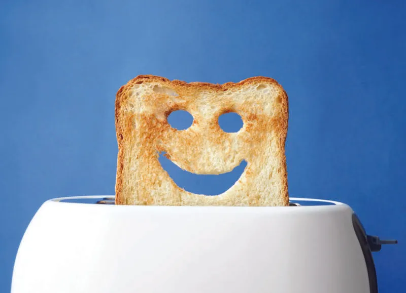 HAPPY FACE TOAST CARD