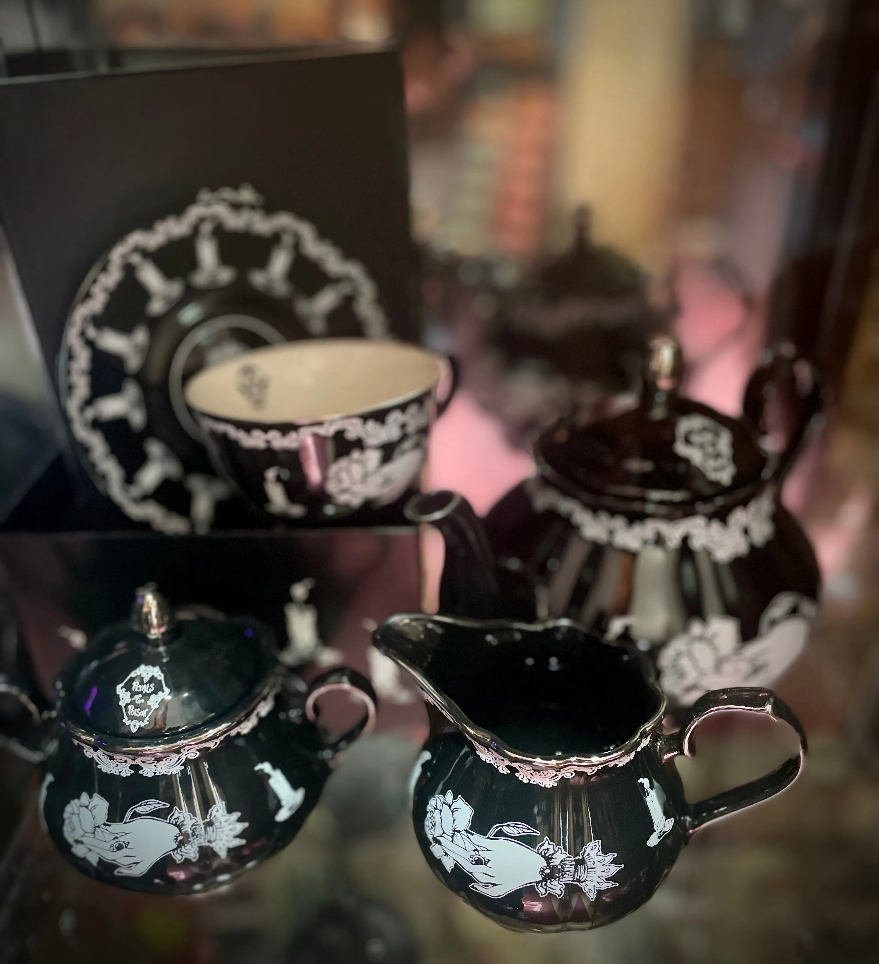 Lucerna Tea Sets