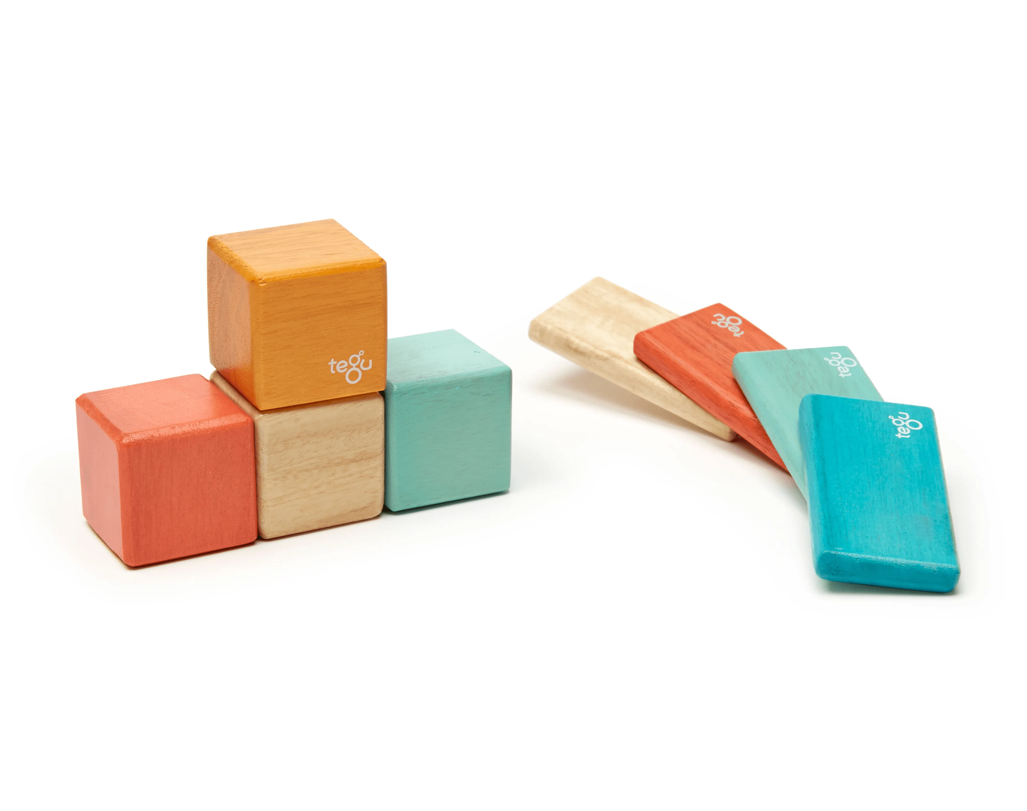 Magnetic Wooden Blocks & Travel Pouch - 8 Pieces