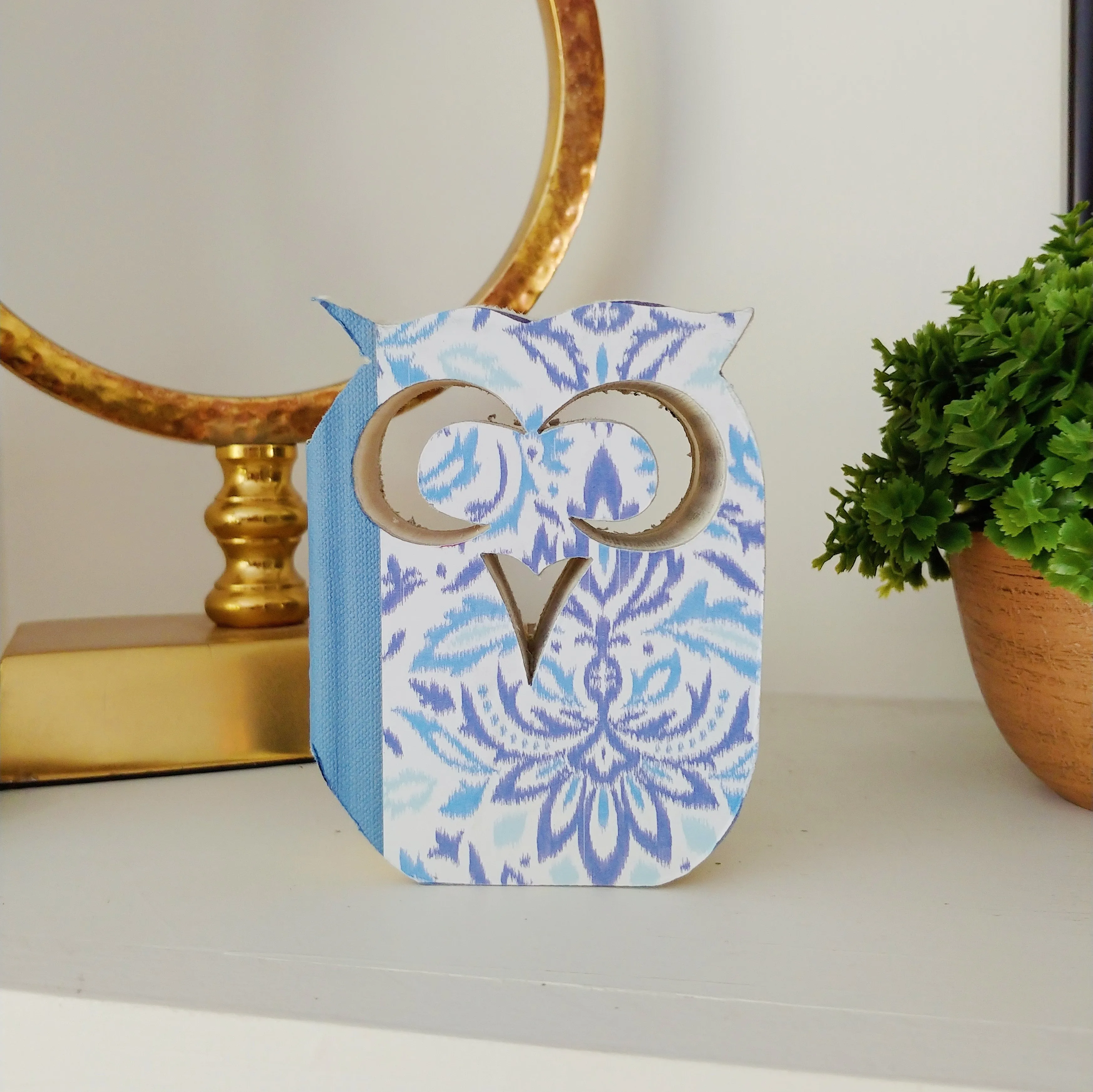 Mini Cutout Book - Owl