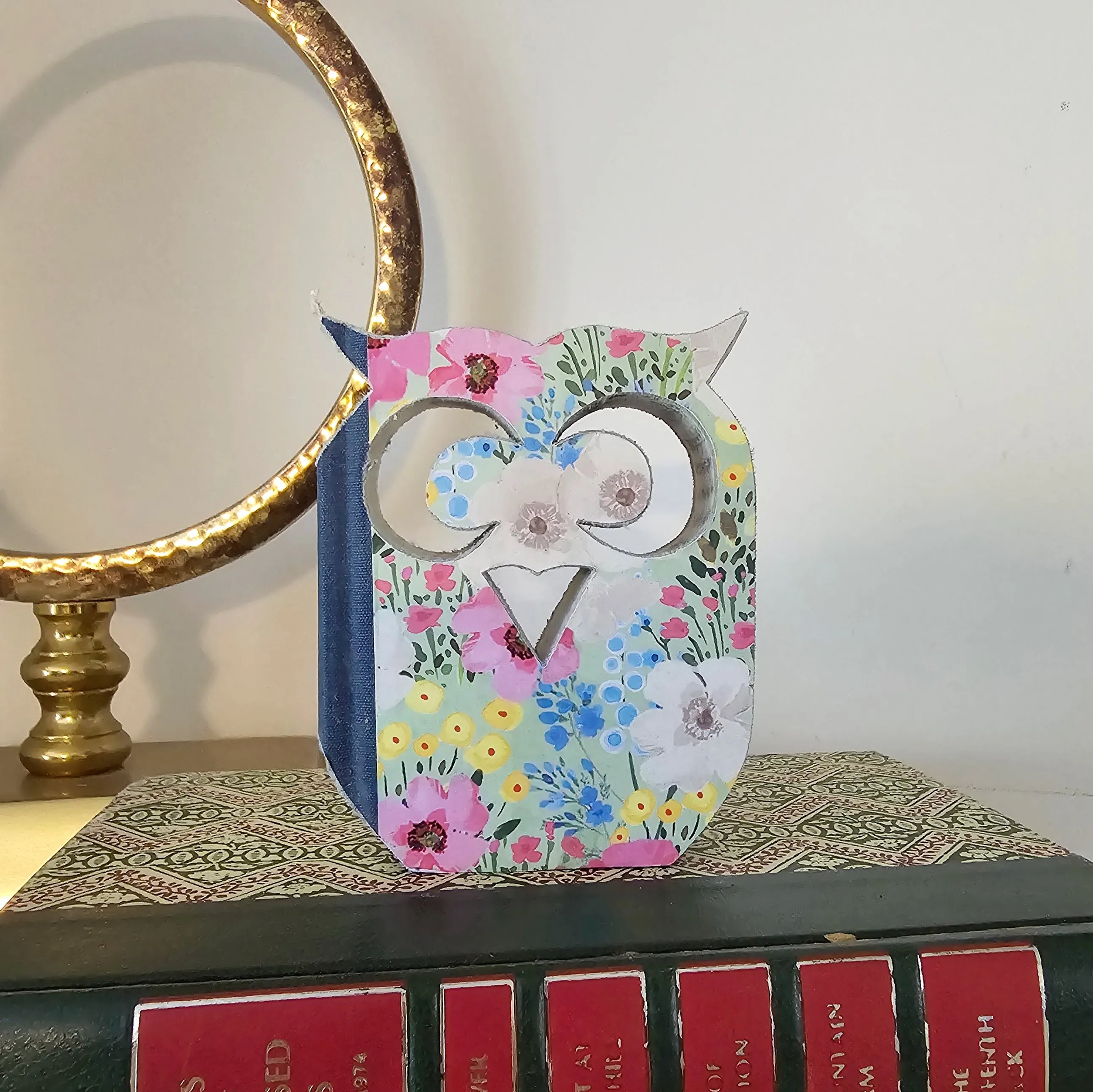 Mini Cutout Book - Owl