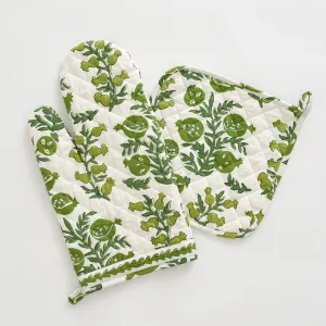 Pom Bells Green Oven Mitt Set