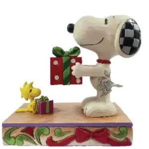 Snoopy & Woodstock Exchanging Gift