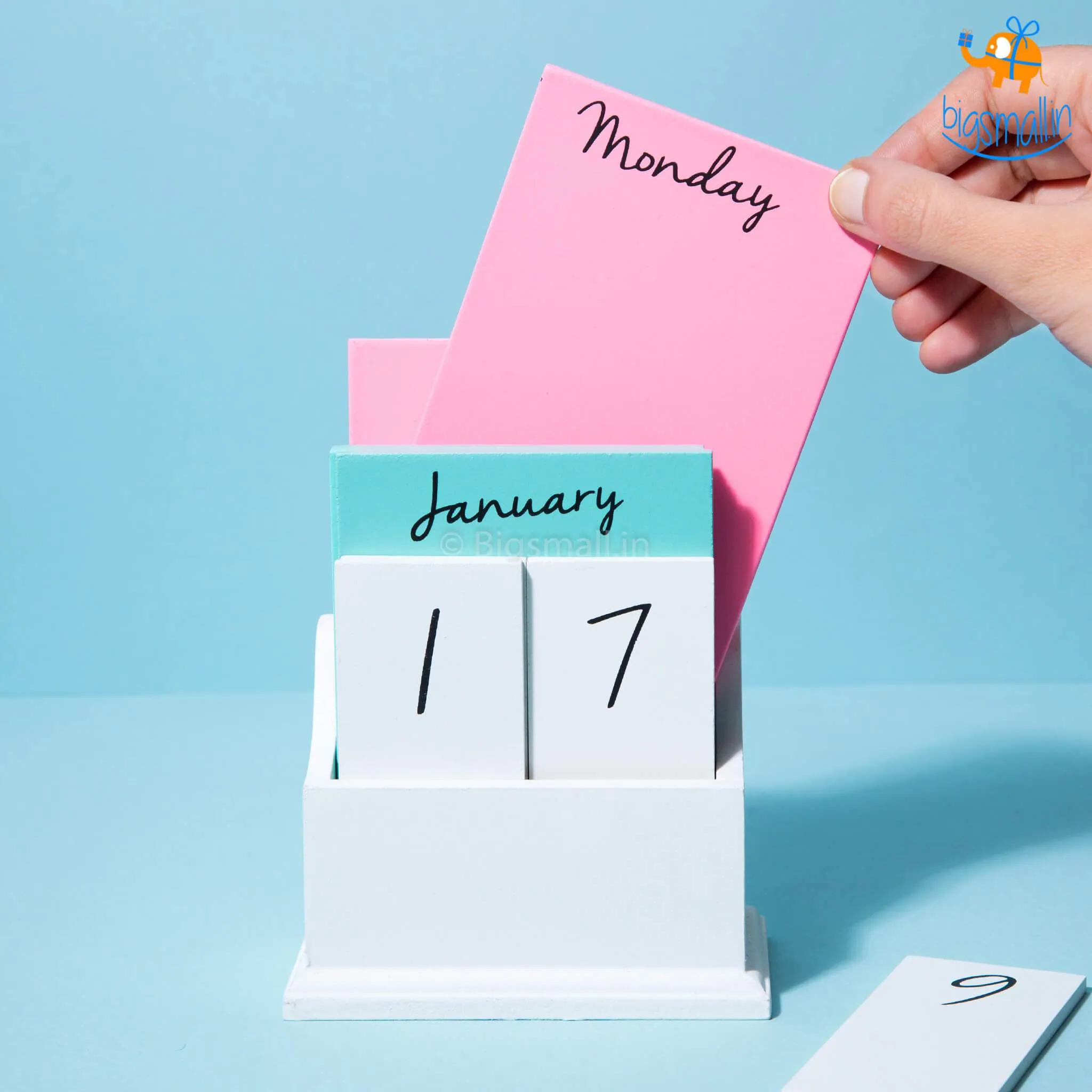 Wooden Desk Calendar