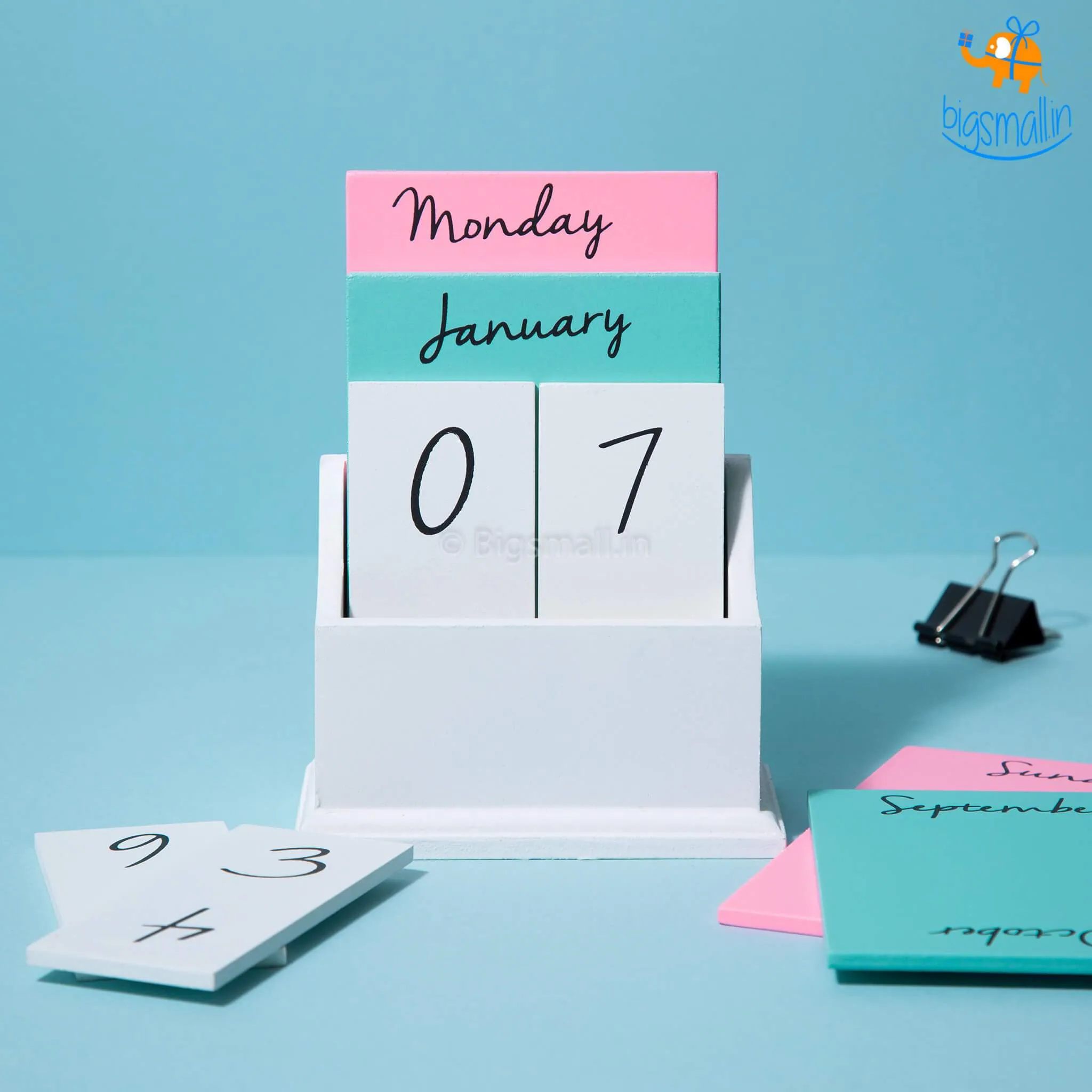 Wooden Desk Calendar